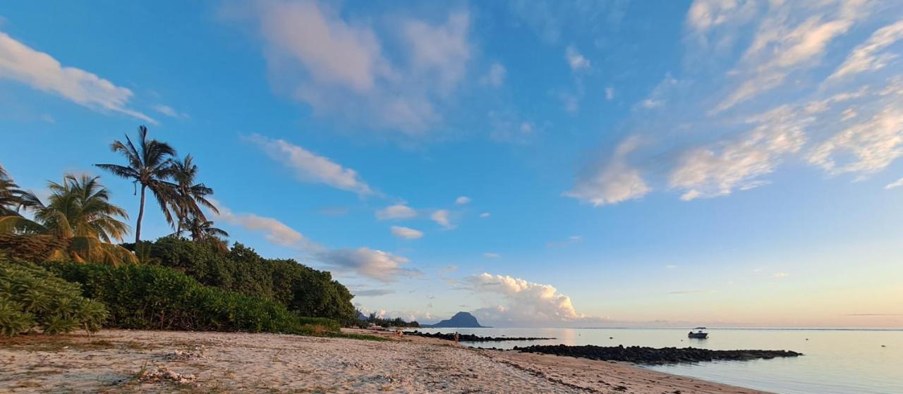 Caplage - Beachfront Ground Floor Apartment In Tamarin Luaran gambar